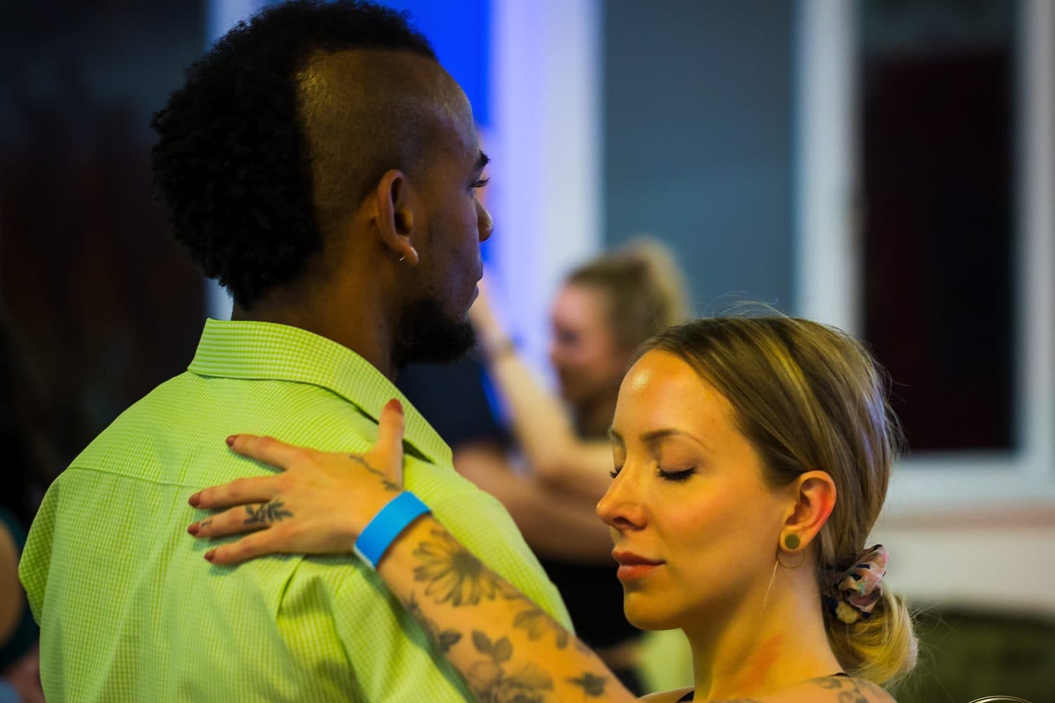 Dancers connecting on the floor at a Copenhagen kiz social